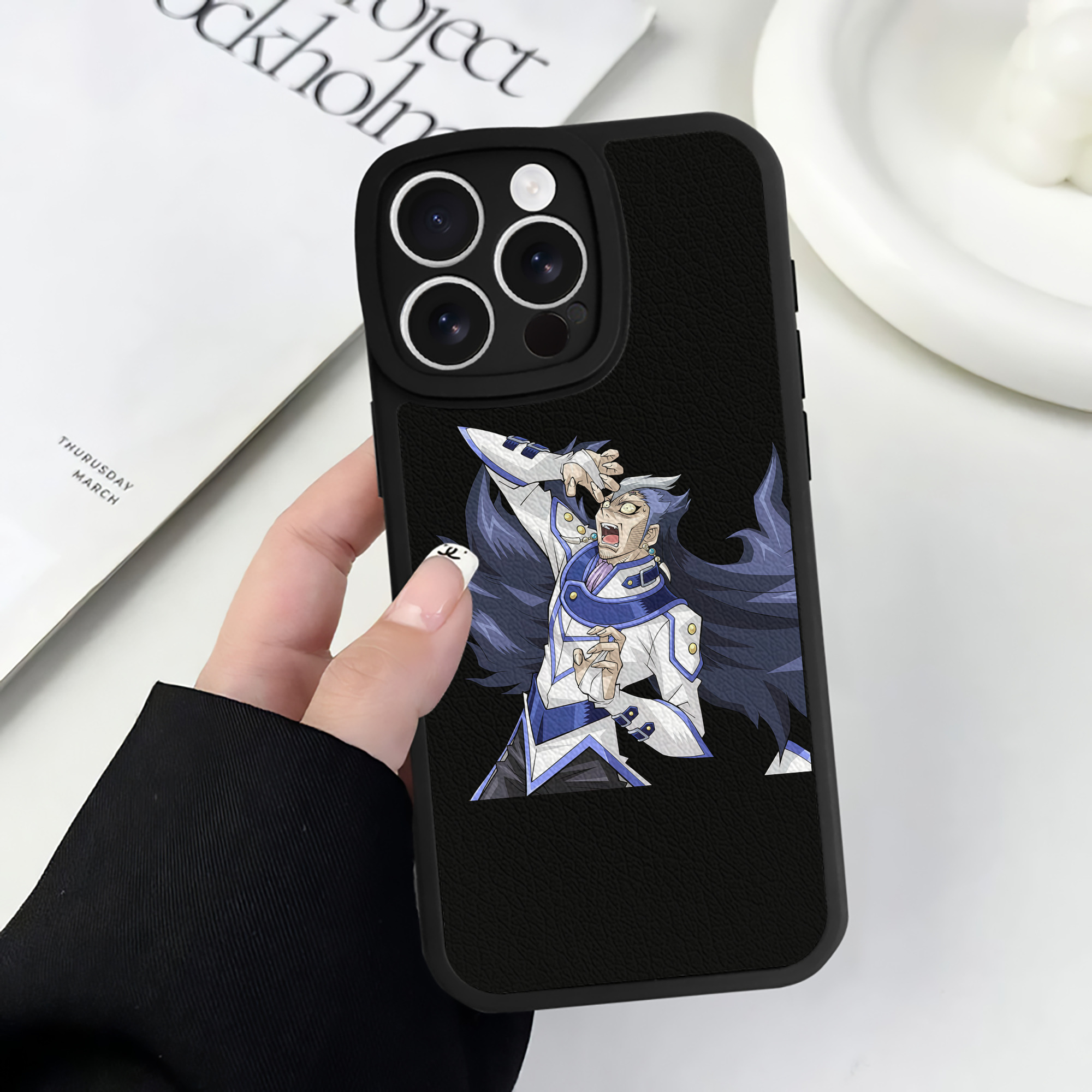 （画像用） 遊☆戯☆王 Yu-Gi-Oh! 【iPhone 16シリーズ対応】シリコンスマホケース（レザー調） 材質：シリコン